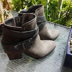 LifeStride Wendy Ankle Bootie